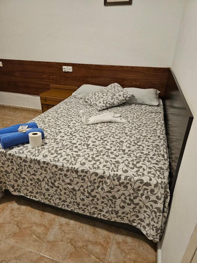 Hostal Sol Celeste Lloret de Mar Extérieur photo