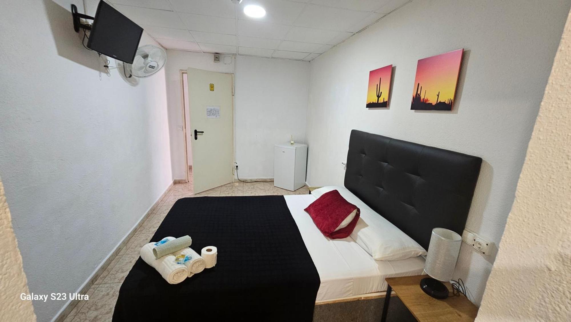 Hostal Sol Celeste Lloret de Mar Extérieur photo